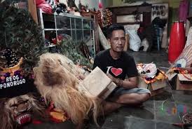 Pangsa pasar kerajinan reog